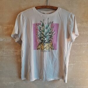 489a. white H&M pineapple tropical cotton graphic tee, S